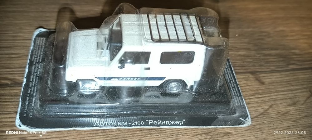 Машинки новые разные модели