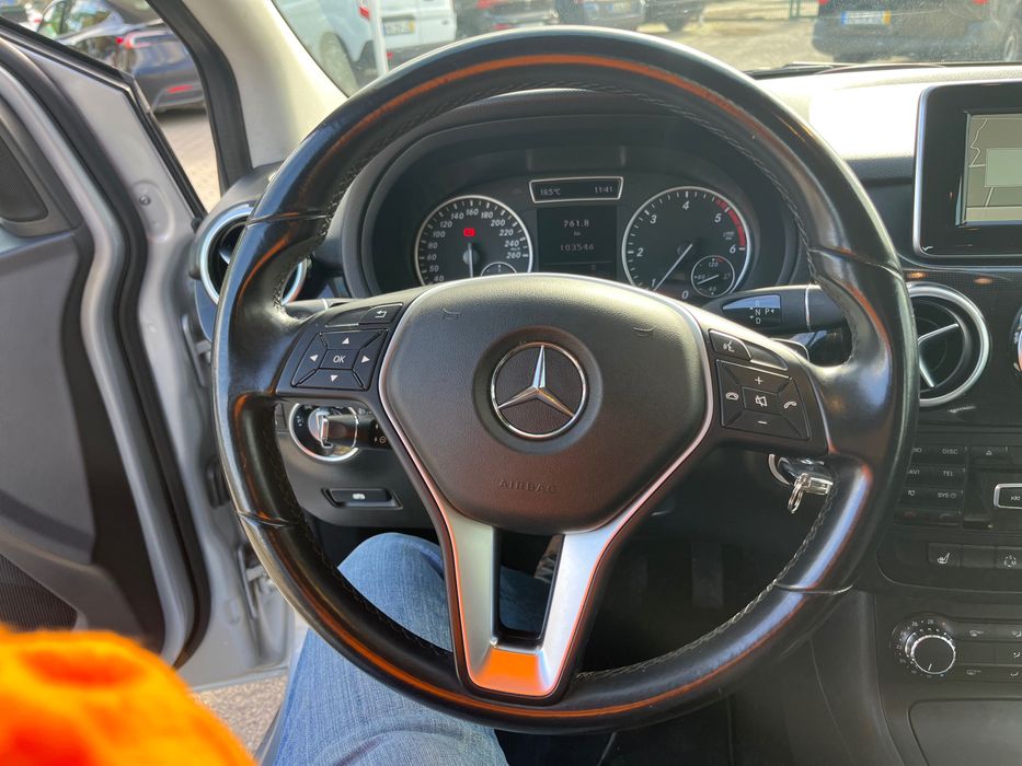 Vendo Mercedes calasse B180 automático