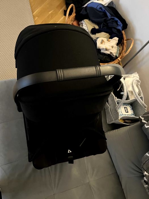 Nuna Turtle Air автокрісло з базою (піходить до Bugaboo)