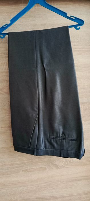 Garnitur męski szary