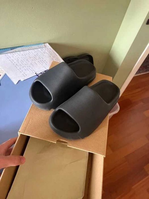 adidas Yeezy Slide Onyx Rozmiar 45