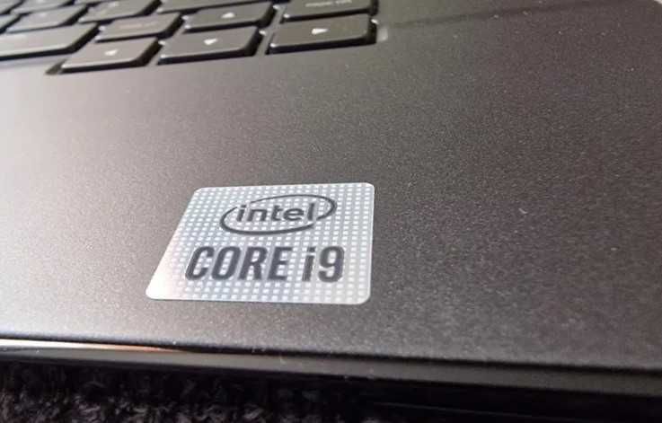 laptop do grania Dell Alienware i9 32GB RAM 1TB SSD