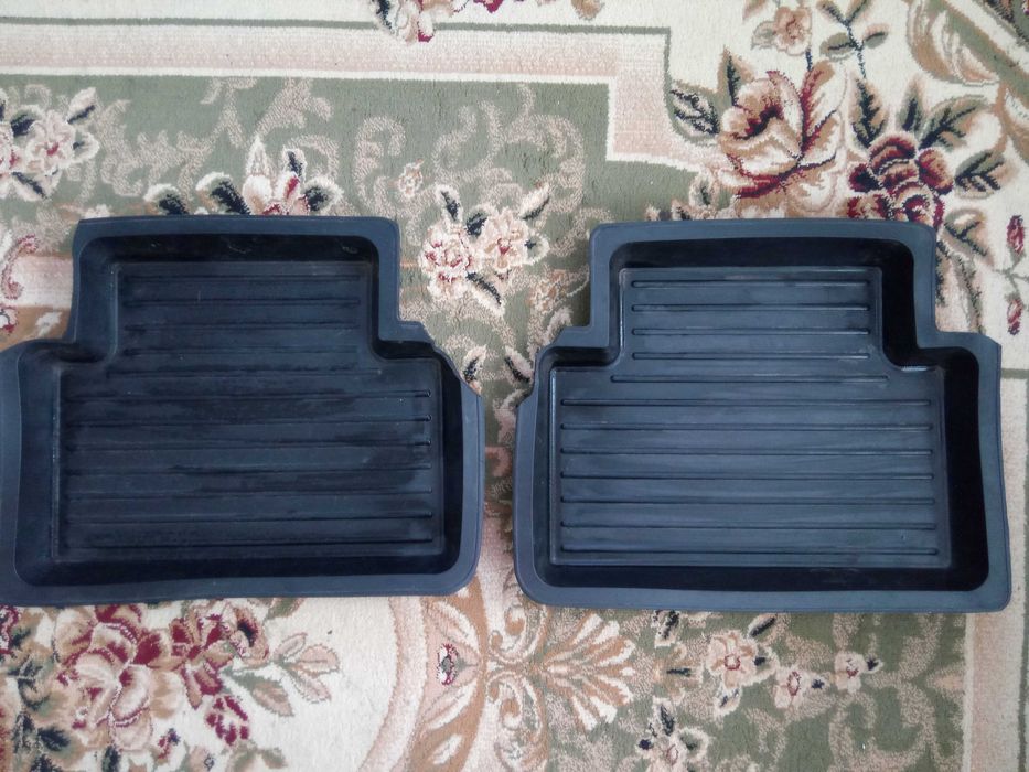 Коврики універсальні гумові задні