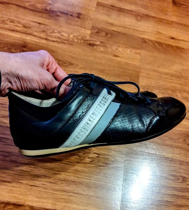 Продам мужские оригинальные кроссовки "Dirk Bikkembergs"