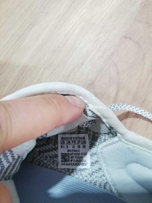 Yeezy Boost 350 V2 FX4349 rozmiar 42 Nowe