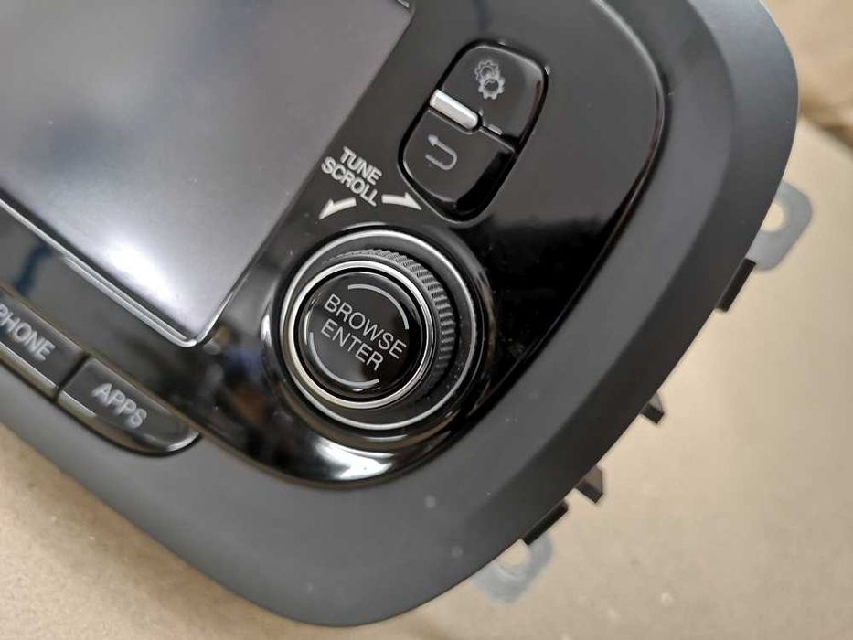 Radionawigacja nawigacja GPS DAB Uconnect oryginalna fiat 500x montaż