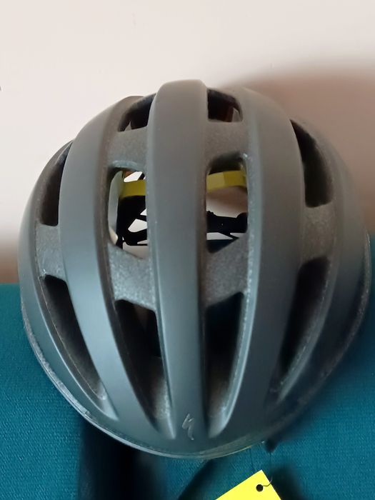 Nowy kask Specialized Airnet z MIPS