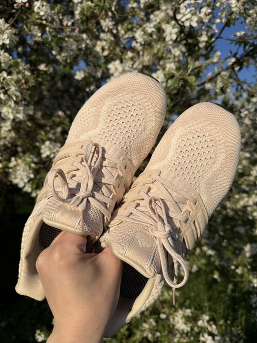 Жіночі кросівки Adidas