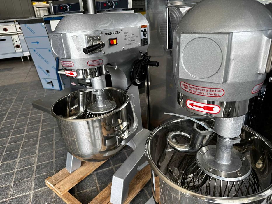 ACM1609 - Batedeira Planetária 20L - NOVA