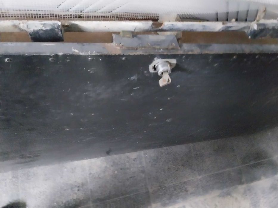 Vendo porta blindada em ferro