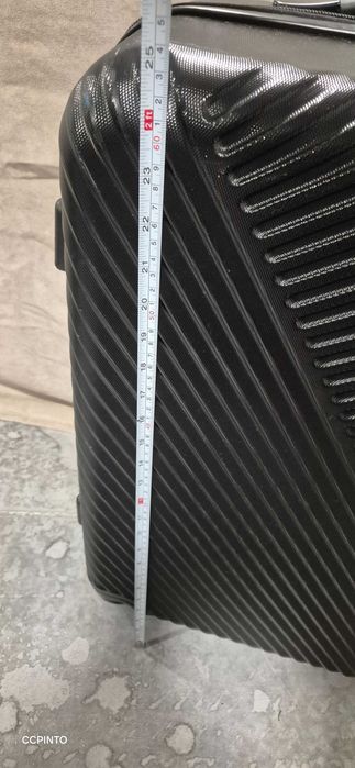 Mala revestimento exteror dura