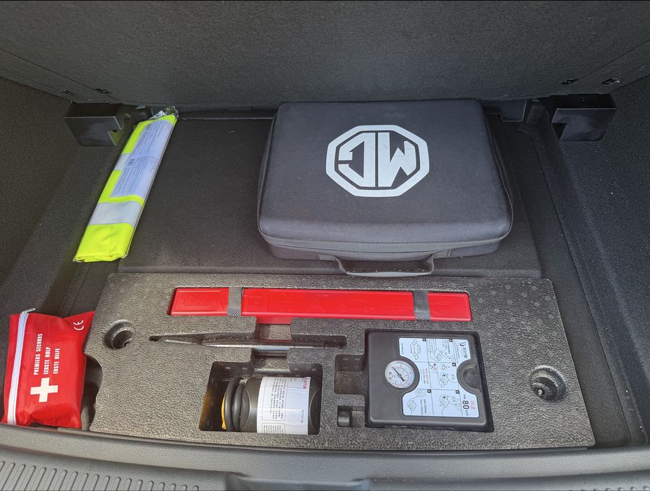 MG4 Luxury 64Kwh 2023