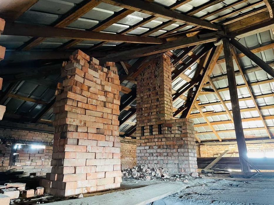 Недобудова 70% готовності, 576 м², с. Раневичі, 23 сотки, Дрогобич 1хв