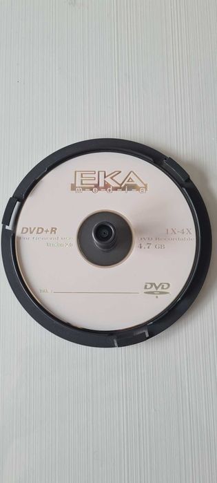 Conjunto de DVDs Virgens em Cakebox Nunca Usados