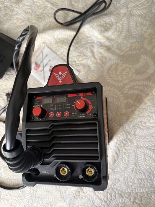 Maquina de soldar nova  c/s gaz Tig/Mig/ Mma