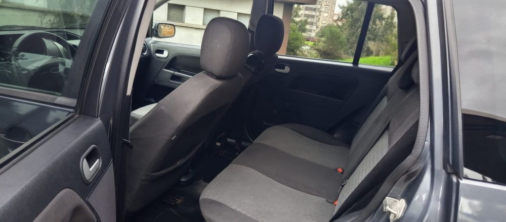 Ford Fusion 1.2 Full Extras 2004 75cvs