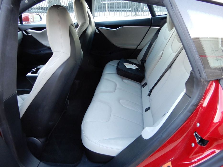 2016 Tesla Model S 85D
