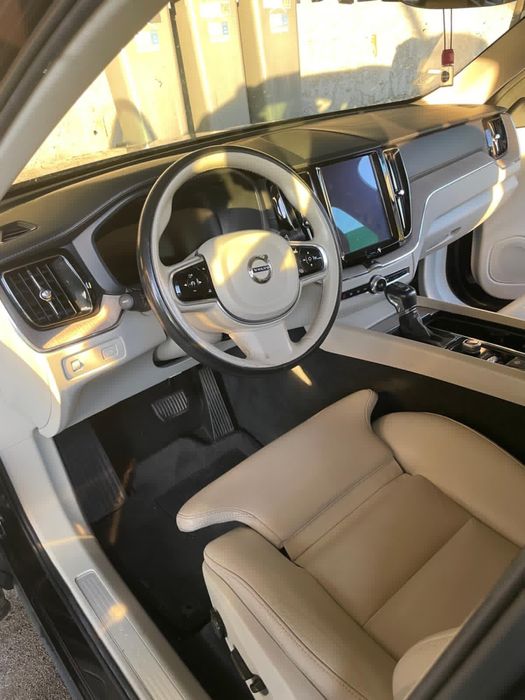 Volvo xc 60 D4R Design