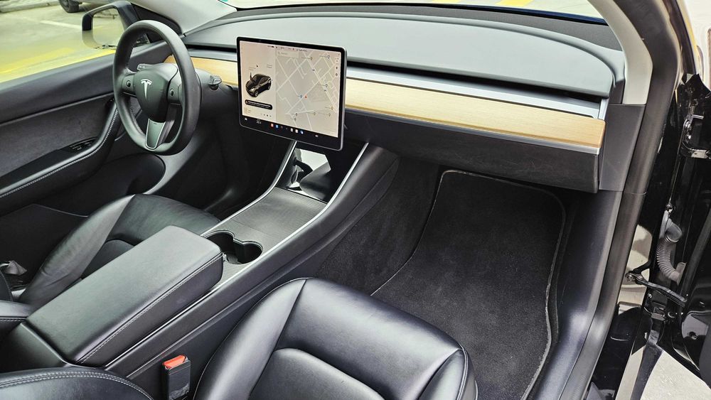 Tesla Model Y Long Range Dual Motor