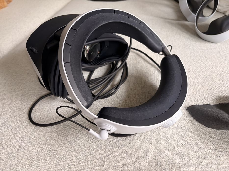 PSVR2 z pokrowcem