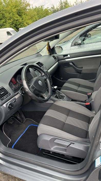 Volkswagen GOLF  mpi  2008