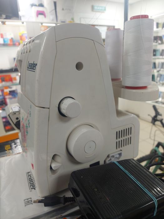 Оверлок Leader VS 310D