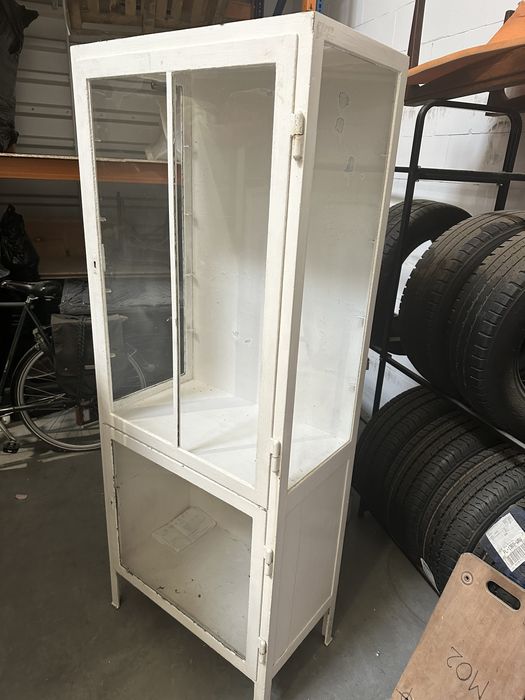 Szafa medyczna medical cabinet lata 50-60 lata prl vintage
