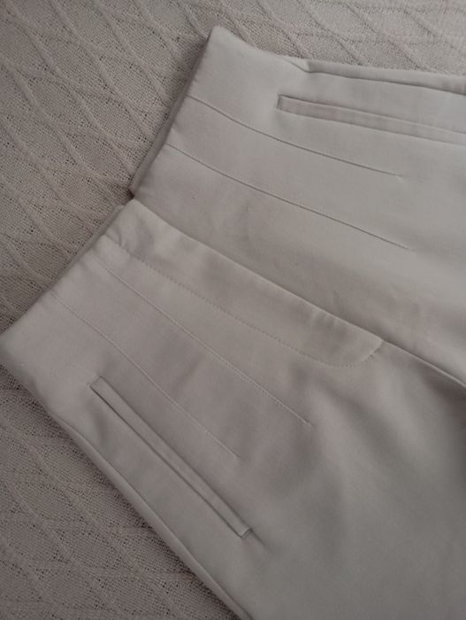 ZARA XS eleganckie beżowe ecru spodnie bardzo wysoki stan