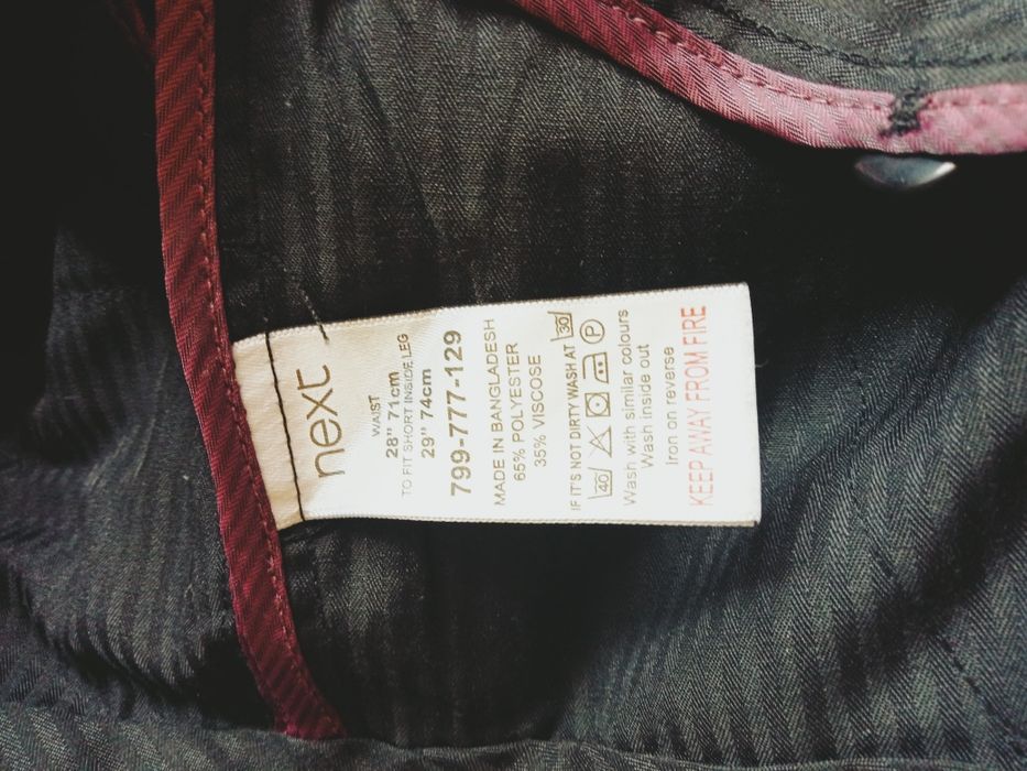 Czarne eleganckie spodnie damskie Next