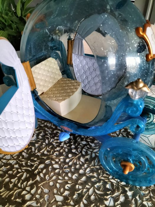 Zabawki używane dla dziewczynki