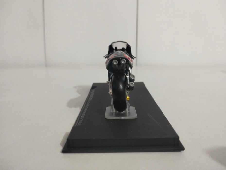 Honda NSR500 Loris Capirossi 2002 - 1/24 - IXO/Altaya