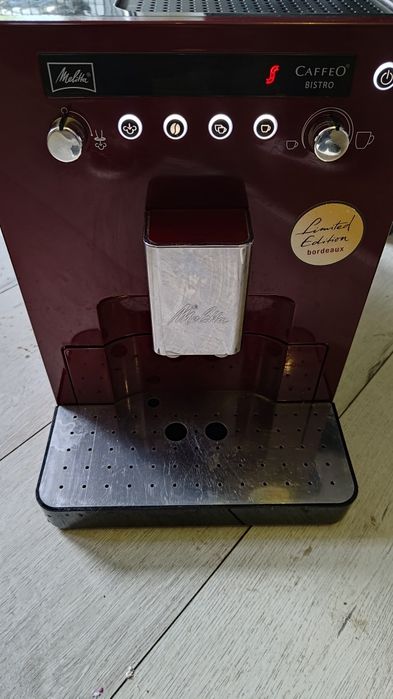 Ekspres ciśnieniowy do kawy melitta caffeo bistro limiter edition