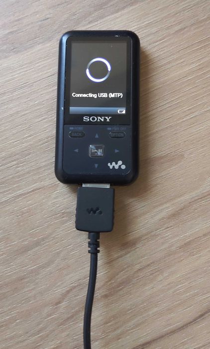 MP3-плеєр Sony Walkman NWZ-S615F