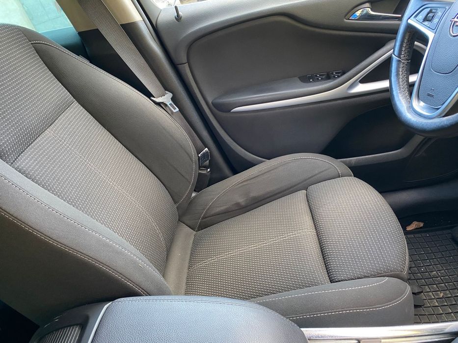 Opel Zafira C 1.4TURBO ENJOY 2 komplety kół