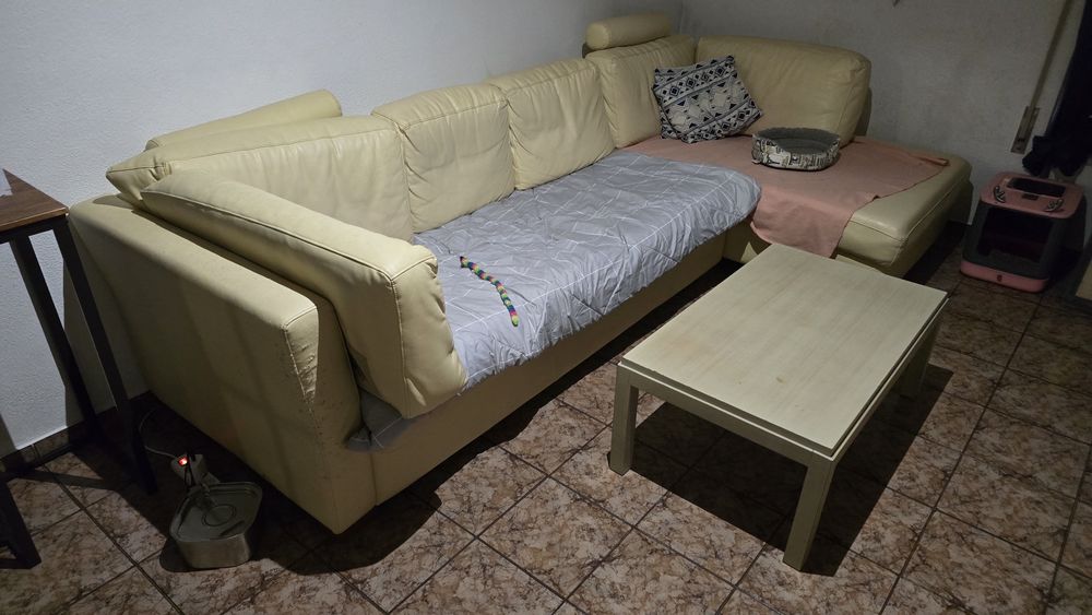 Por motivo de mudança de país, vendo recheio completo de casa, com tud