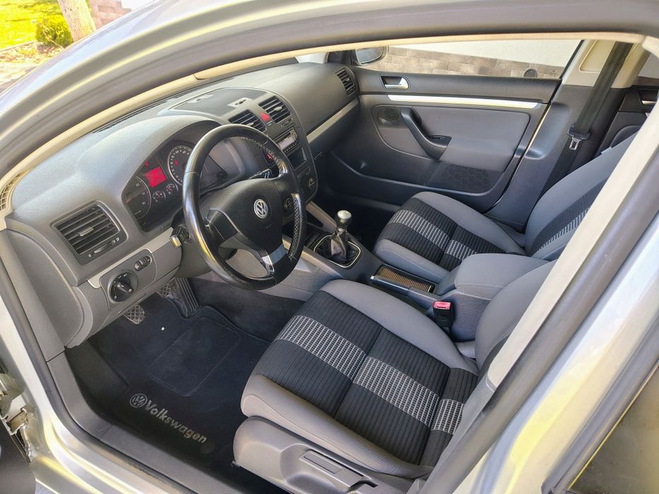 Volkswagen Golf 5 1,6mpi 2007 рік
