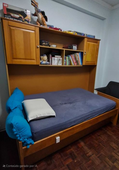 Cama "estúdio" em pinho