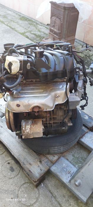 Caixa velocidades Volkswagen Golf lV 1.6i gasolina tenho mais material