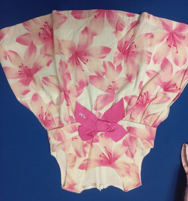 Vestidos lindos à escolha 8 €