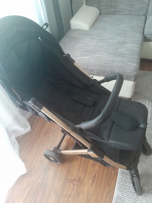 Wózek dziecięcy spacerówka