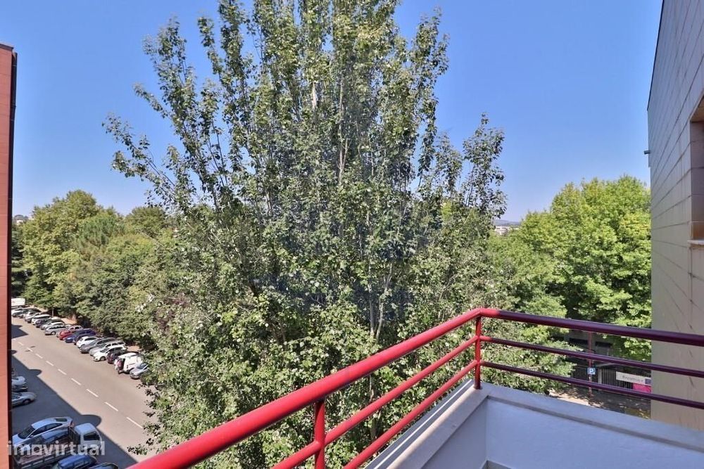 Venda Apartamento T3 Renovado - São José de São Lázaro