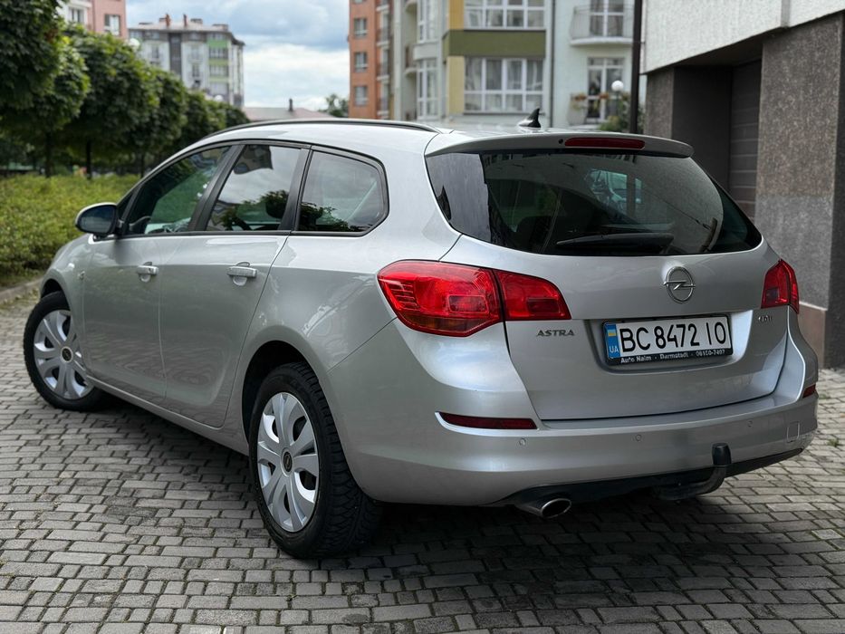Продам авто Opel Astra J