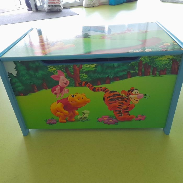 baú e relógio Winnie The Pooh