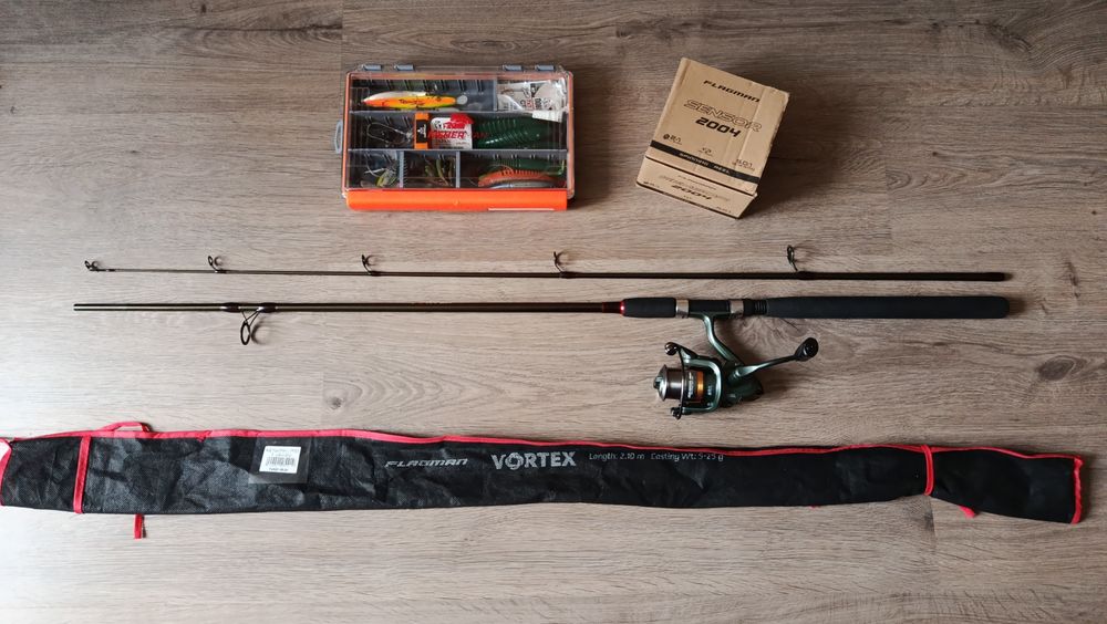 Комплект вудилище Flagman Vortex 2.10м 5-25g + котушка Flagman Sensor 2004 + приманки(багато нових) та аксесуари