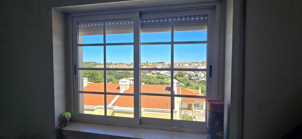 Vendo janelas usadas em bom estado (vidro duplo) diversas dimensões