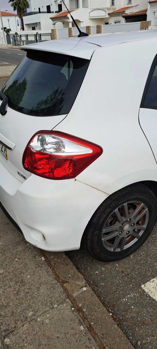 Toyota Auris 2011 1.4D — photo 5