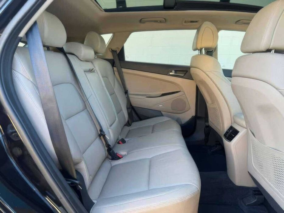 Hyundai Tucson Limited      2017