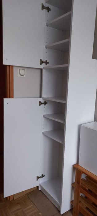 Meble łazienkowe białe