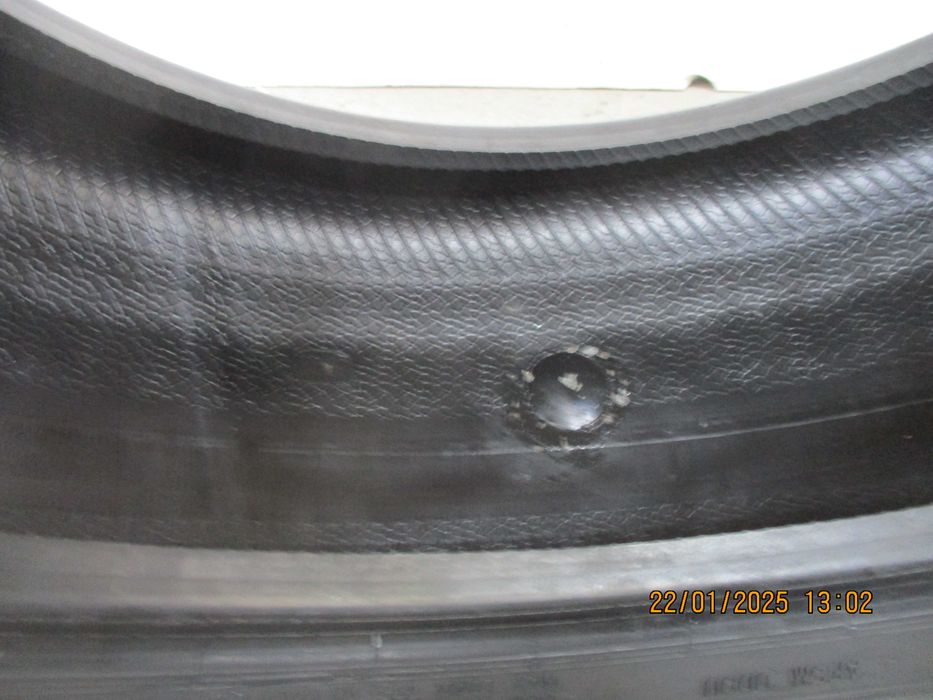 1x opona 215/60R17 Uniroyal AllSeasonExpert 2  7,0mm 21r.
