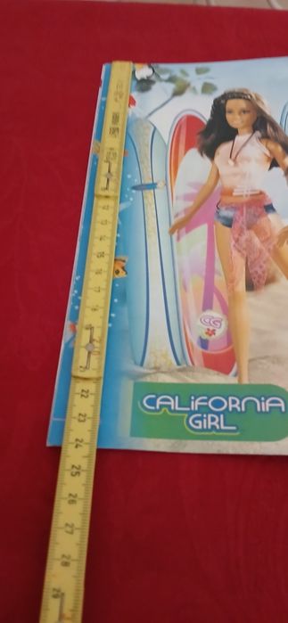 Revista Barbie n° 42  de 2005, com poster